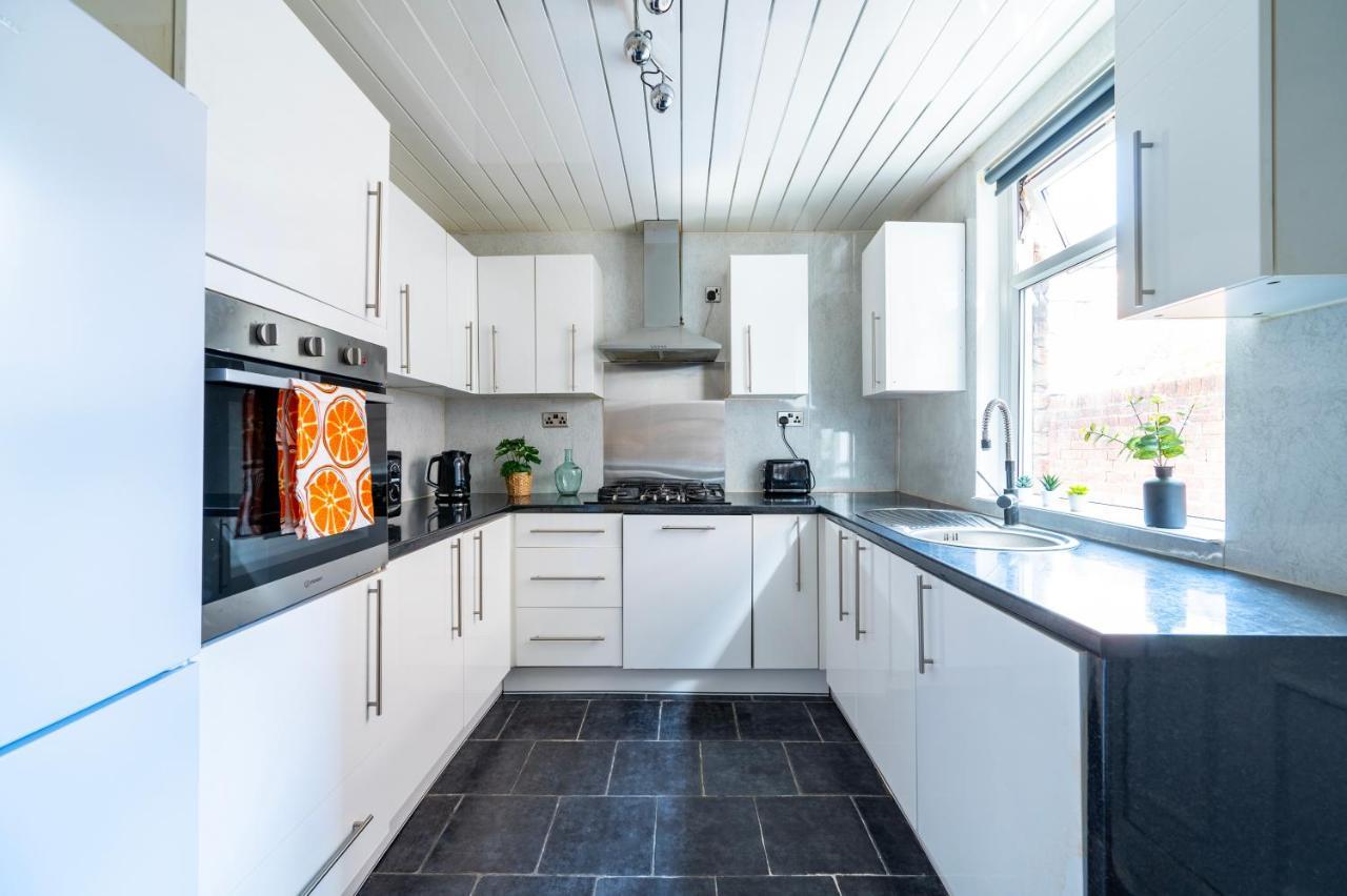 Luxury Liverpool Accommodation Exterior photo